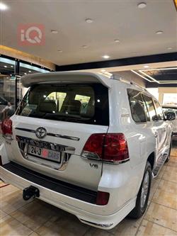 تويوتا لاندكروزر